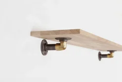 Hylde ELLA sort med messing (20 cm dybde)